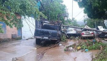 Huracán Otis devastó colonias populares de Acapulco, miles buscan a sus familiares | Fotos