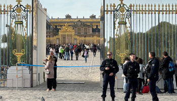 Evacúan el Palacio de Versalles por nueva alerta de bomba