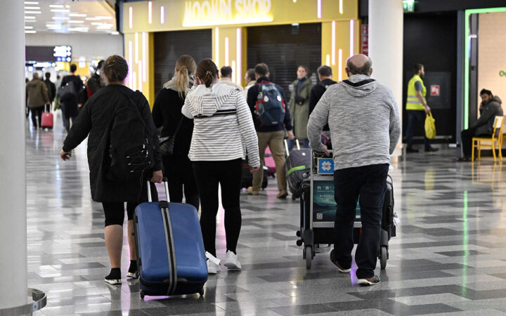 Canadá analiza impedir que mexicanos vuelen al país a solicitar asilo