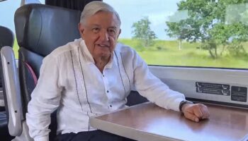 AMLO supervisa el Tren Interoceánico y adelanta fecha de inauguración