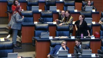 Senadores se enfrascan en debate sobre el Fonden