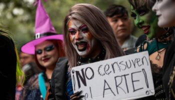 Drag Queens protestan contra ‘censura’ en Feria del Libro de Monterrey