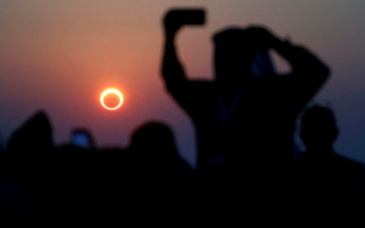 FOTO: Así se vio el eclipse solar desde el espacio