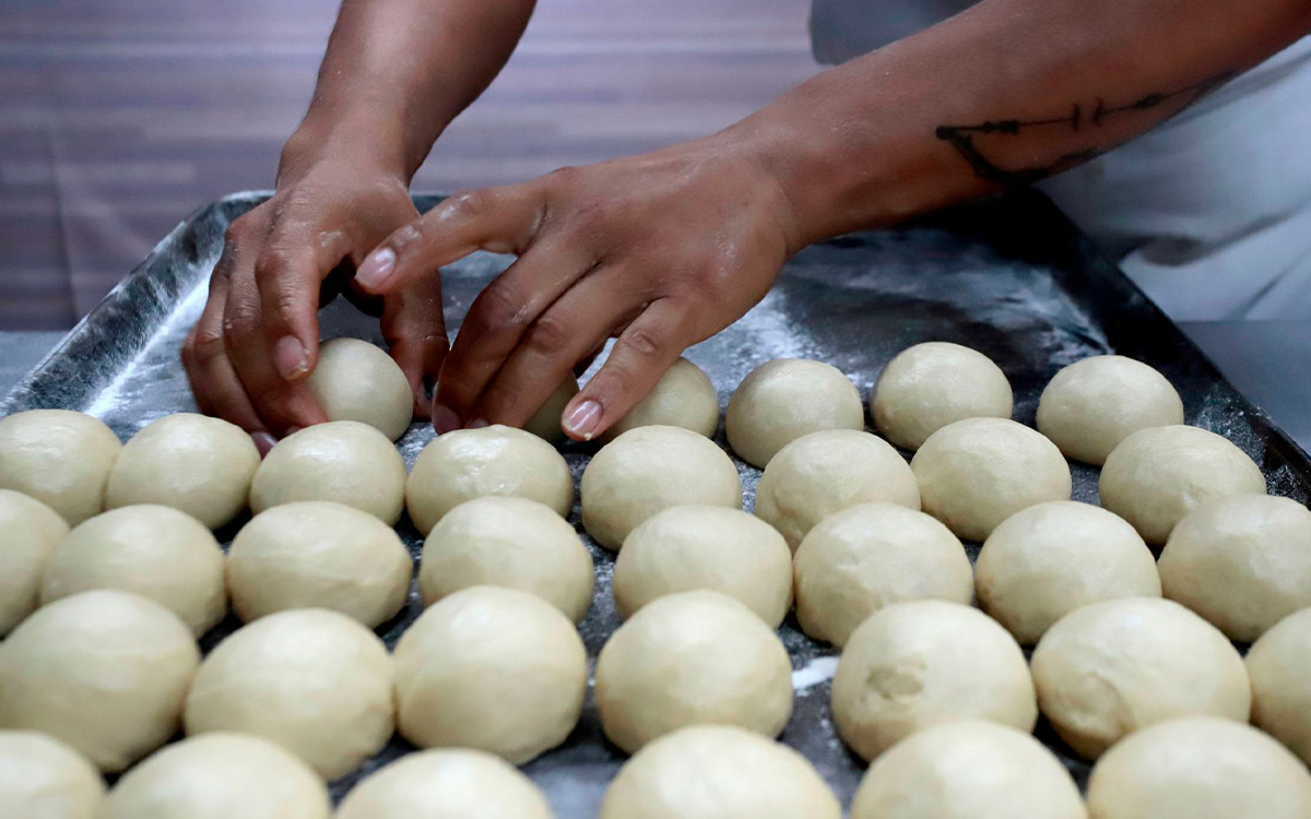 Canadian company seeks bakers, offers 37,000 pesos per month