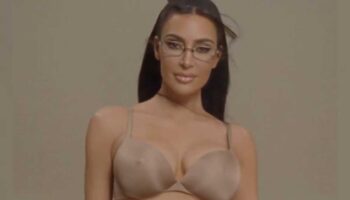 Kim Kardashian lanza bra que marca pezones y divide opiniones