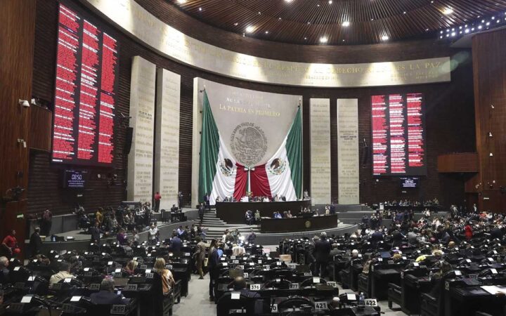 Diputados aprueban destinar fideicomisos a damnificados en Guerrero Diputados aprueban destinar fideicomisos a damnificados en Guerrero