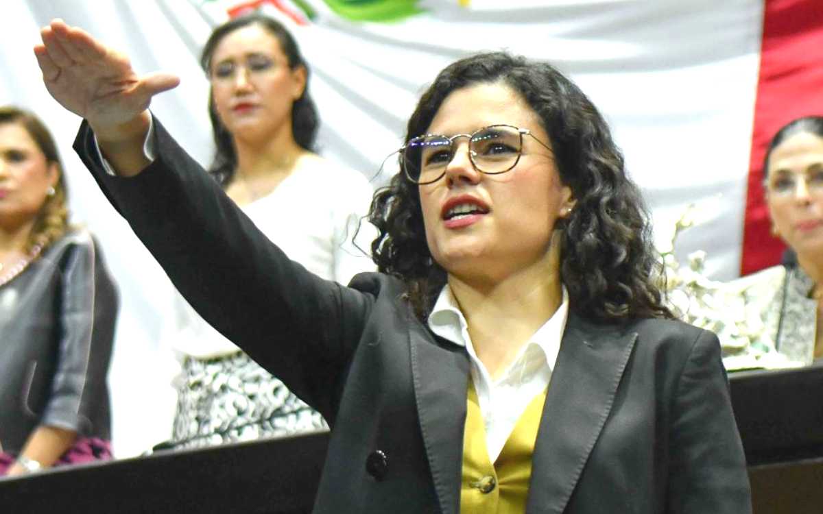 Alcalde expone logros… vive en ‘pejelandia’, le responden
