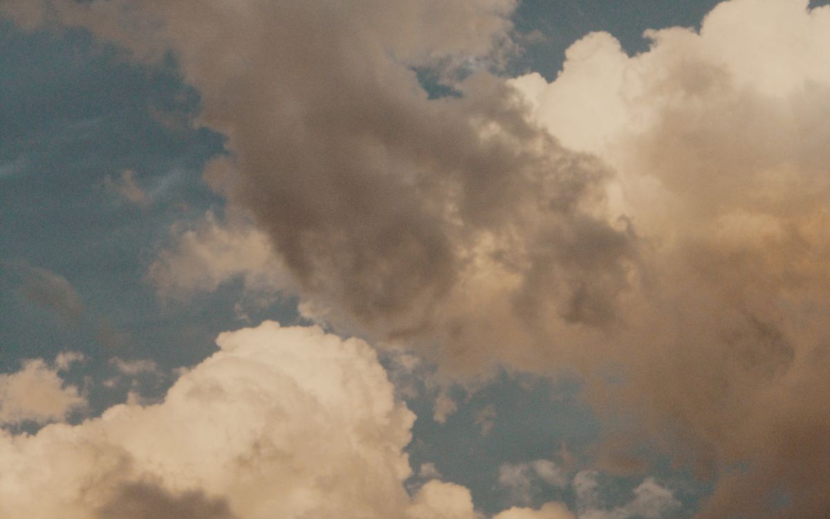 ‘Nubes de Plástico’: Descubren microplásticos en el cielo