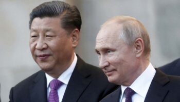 Putin y Xi Jinping acuerdan reforzar su cooperación para evitar injerencias externas