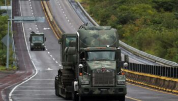 Reabren Autopista del Sol para vehículos de emergencia | Huracán Otis