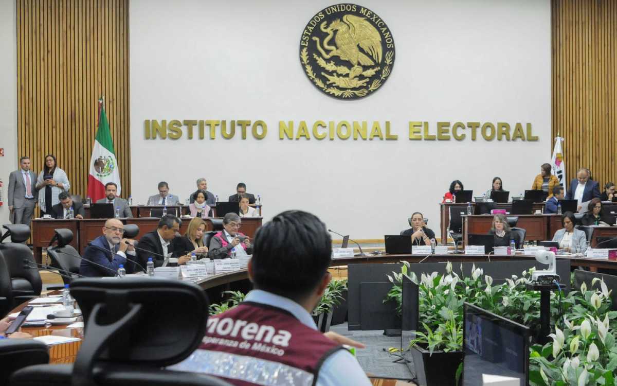 Fija INE nuevo inicio de precampañas: arrancan el 20 de noviembre