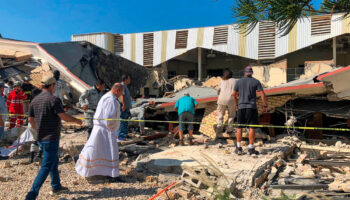 Gobierno de Tamaulipas apoyará a familiares de víctimas de derrumbe en iglesia: Protección Civil | Video