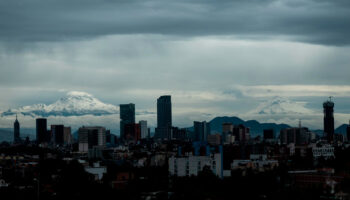 Popocatépetl e Iztaccíhuatl maravillan tras primera tormenta invernal | Video