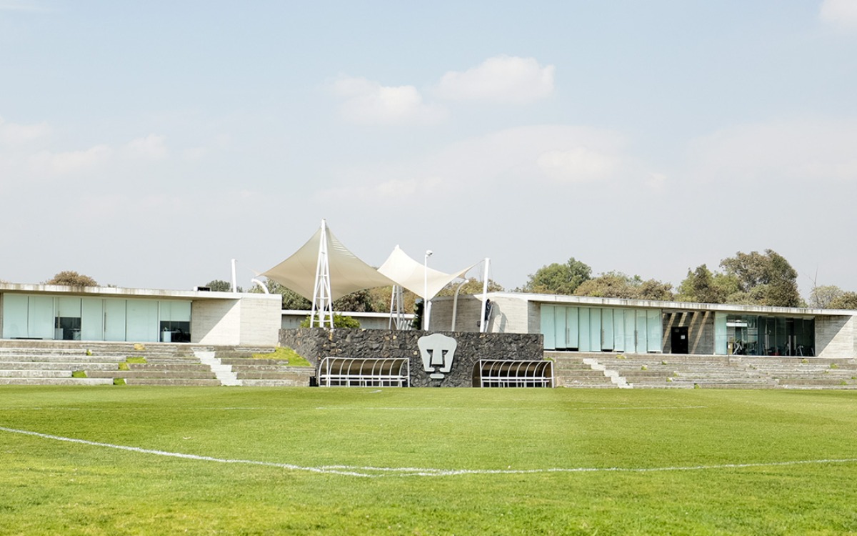 Roban uniformes de la cantera de Pumas