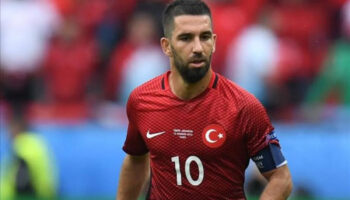 Revelan estafa millonaria a futbolistas en Turquía | Video