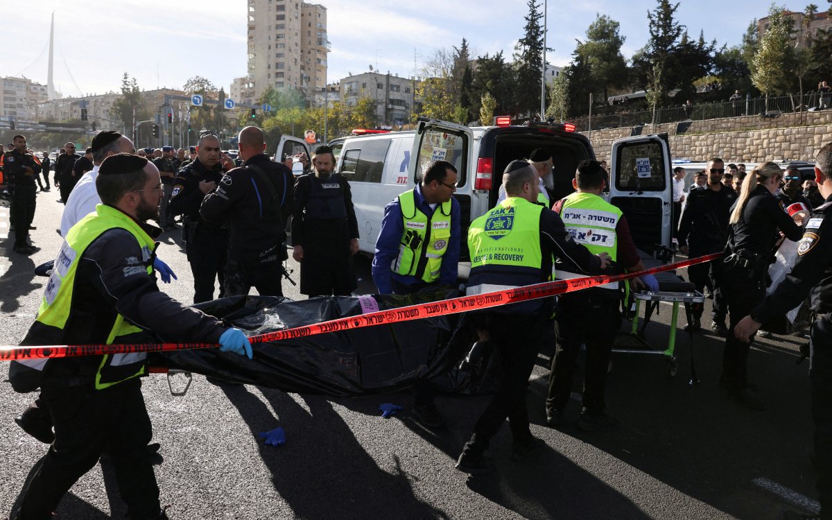 Hamas claims responsibility for Jerusalem attack;  Israel will “expand arms supplies to civilians”