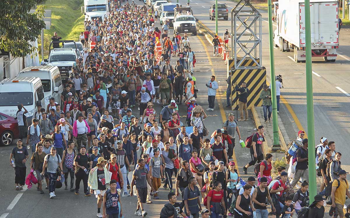 Chiapas Caravana migrante aumenta a 8 mil personas en su