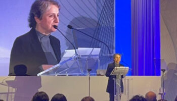 Carmen Aristegui recibe el Gran Premio a la Libertad de Prensa 2023 de la SIP