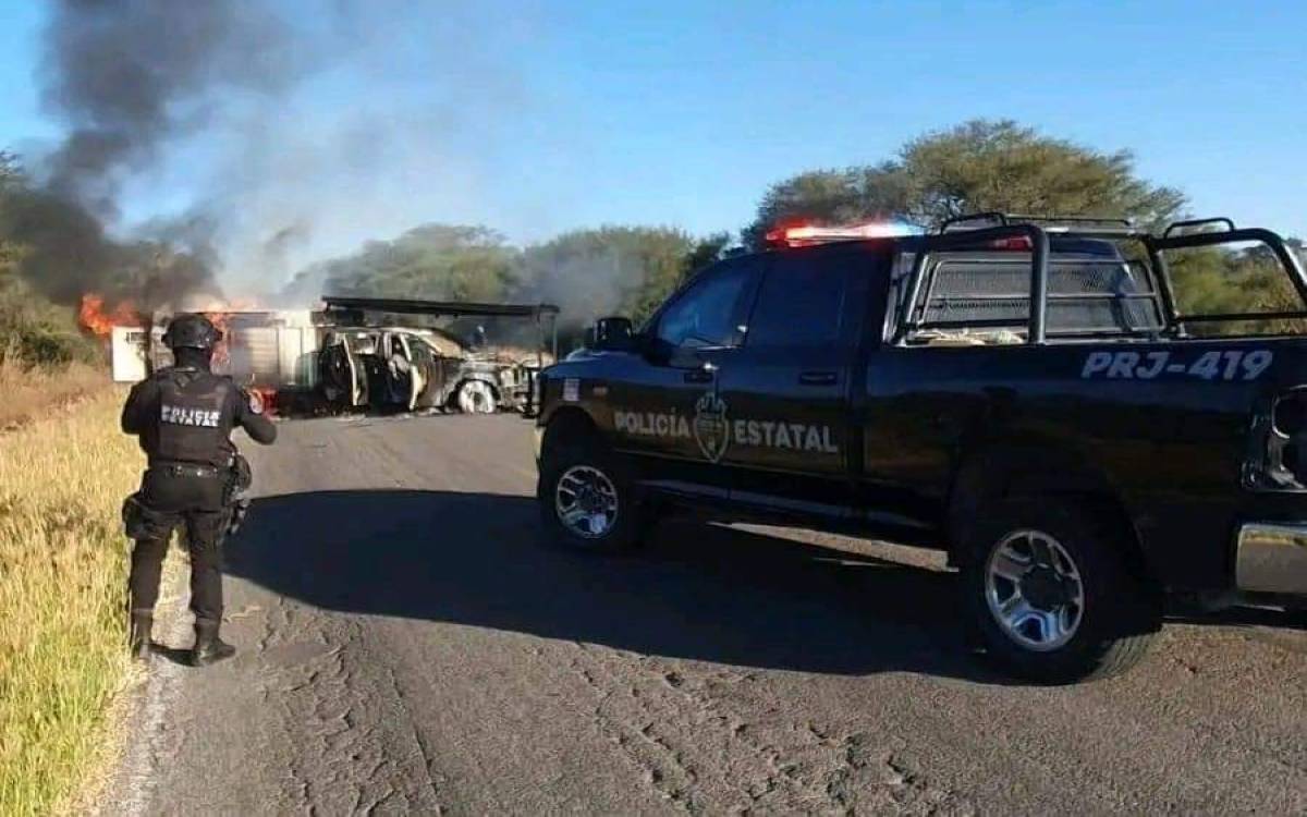 Montan retenes y despliegan aviones militares en Teocaltiche tras emboscada