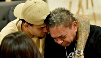 Video | Así fue el emotivo reencuentro entre Luis Díaz y su padre, que fue secuestrado por 12 días