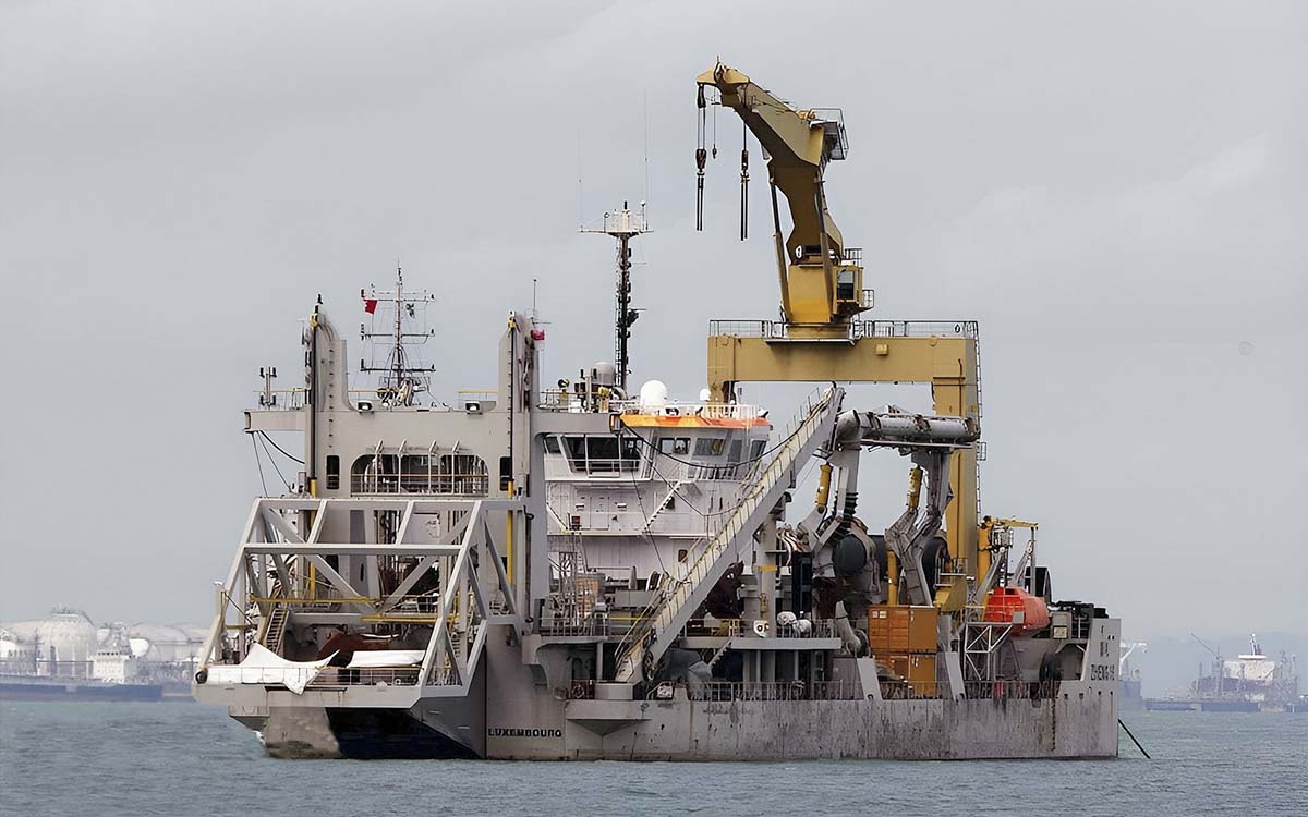 Una empresa de Luxemburgo acusa a México de embargar un barco con 36 tripulantes