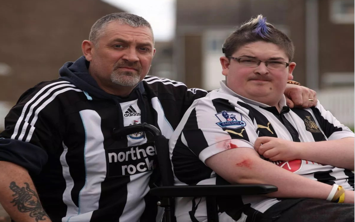 Champions League: Agreden a aficionados del Newcastle United en París | Video