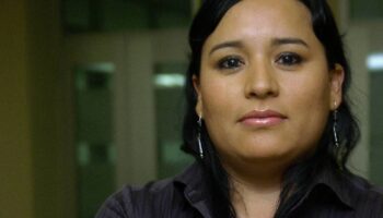 Ana Lilia Pérez exhibe a los hijos del neoliberalismo en México