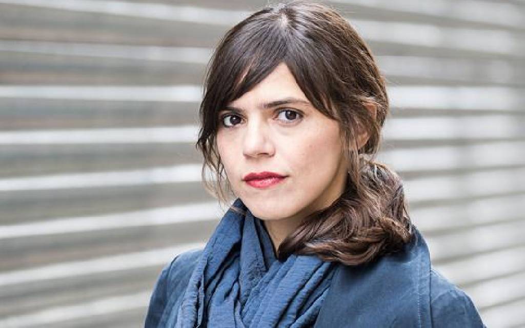 Valeria Luiselli, primera latinoamericana en integrarse a la Biblioteca del Futuro Valeria Luiselli, primera latinoamericana en integrarse a la Biblioteca del Futuro