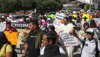 Reporteros marchan tras ola de ataques a colegas en Guerrero