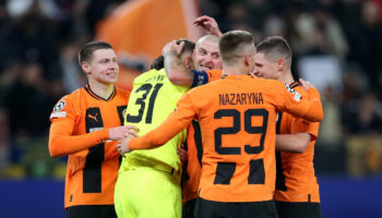 Champions League: Acaban ucranianos con el invicto de catalanes en Hamburgo