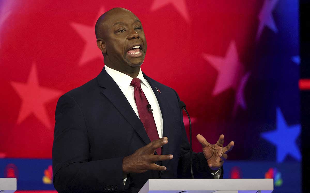 El senador republicano Tim Scott abandona la carrera a la Casa Blanca