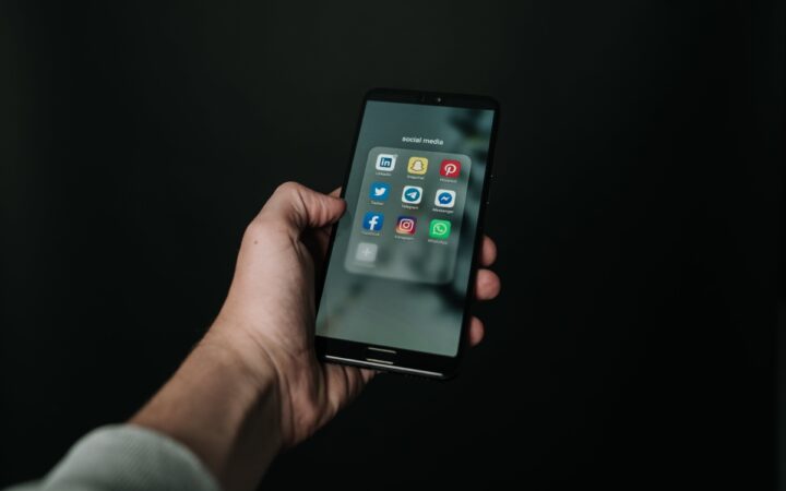 Unesco lanza plan para combatir desinformación en redes sociales