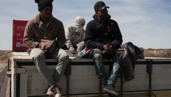 Reinicia México vuelo de repatriación de venezolanos
