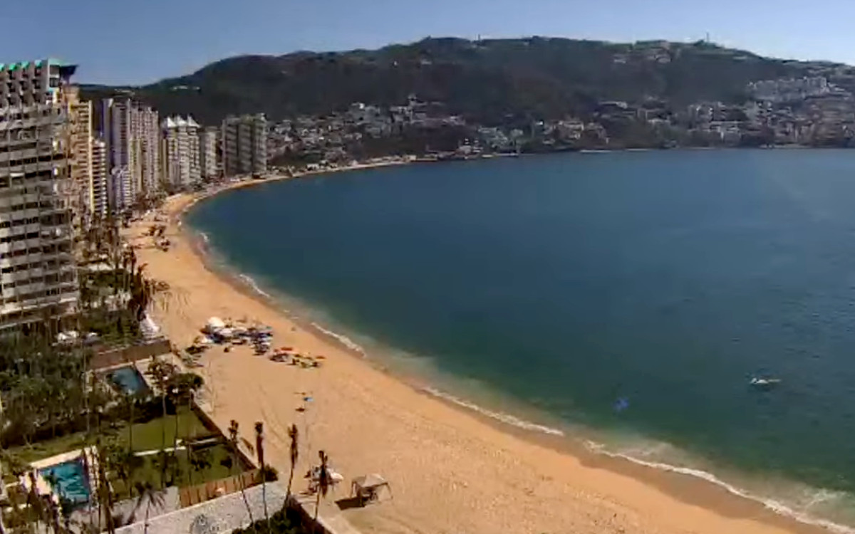 Playas semivacías y preocupación en Acapulco esta Navidad