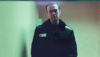 Alexéi Navalni, líder opositor ruso, desaparece de penitenciaria; UE 'muy preocupada'