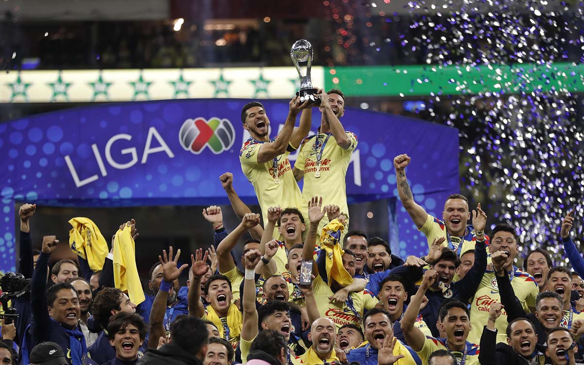 Aristegui en Vivo Masacre en posada de Guanajuato; Chile dice 'no' en