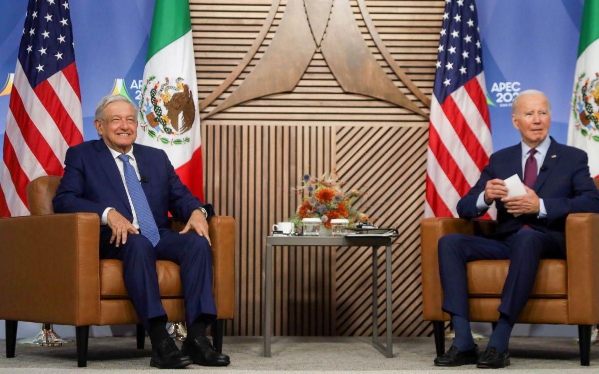 AMLO celebra plan de Biden para regularizar a migrantes casados con estadounidenses