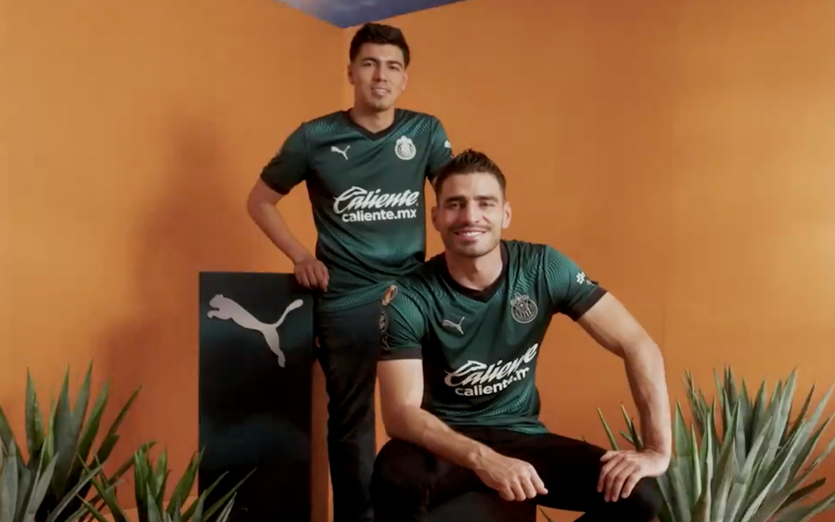 Presenta Chivas jersey alternativo para el Torneo Clausura 2024 Video