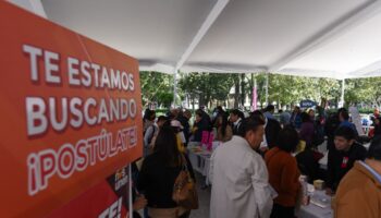 Aumentó informalidad laboral en México en noviembre: Inegi
