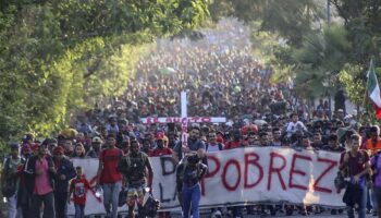 Aristegui en Vivo: Reportan violencia en Michoacán; AMLO se reunirá con delegación de EU; avanza caravana migrante y más