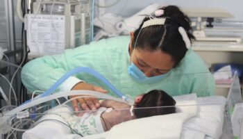Muere niña cuyos padres le negaron atención médica para recibir cuidados de curandero | Panamá
