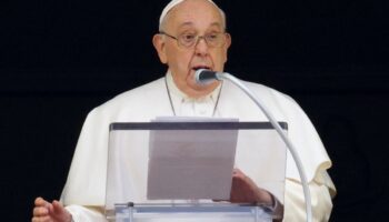 El papa pide el fin de la guerra en Gaza y se liberen los rehenes en su mensaje de Navidad