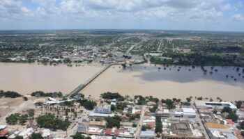 EU reabre paso fronterizo en Texas pero suspende revisiones de trenes en otros dos