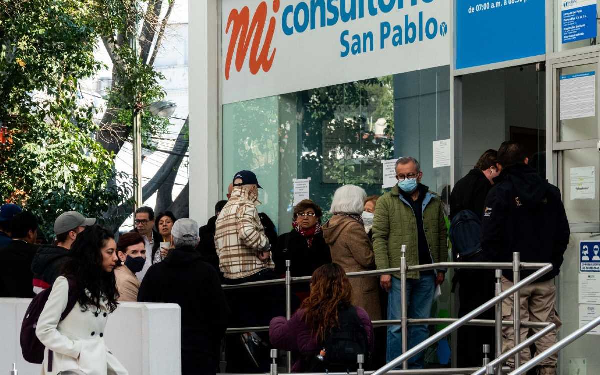 Agotan vacunas Covid en Farmacias San Pablo