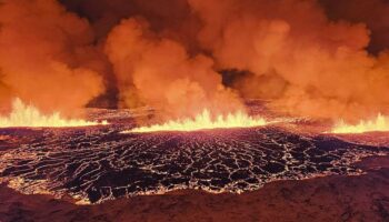 Volcán hace erupción en Islandia tras semanas de actividad sísmica | Videos