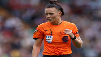 Será Rebecca Welch primera árbitra en pitar un partido de la Premier League | Video