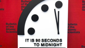 Quedan 90 segundos para el fin del mundo, según el Reloj del Juicio Final