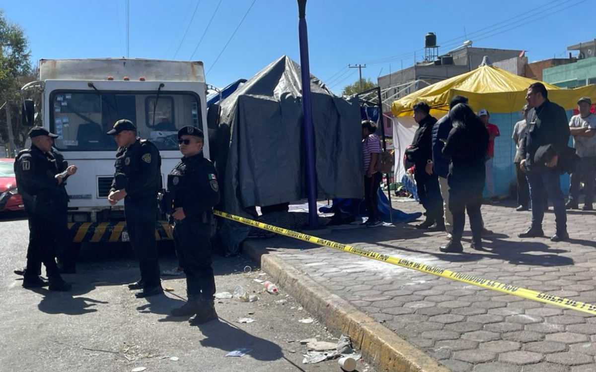 Balean a familia en tianguis de Iztapalapa y matan al padre