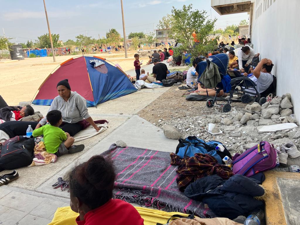 caravana migrante llega a juchitán y denuncia acoso y amenazas del inm | videos