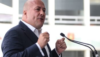 Enrique Alfaro reprueba que Álvarez Máynez sea precandidato de MC: 'me da mucha pena'